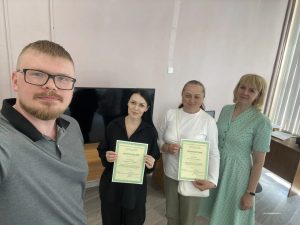 Читать далее о этой статье В нашем Центре успешно завершил обучение первый поток слушателей семинара «Психологическая помощь при остром и посттравматическом стрессовом расстройстве у участников СВО и членов их семей».