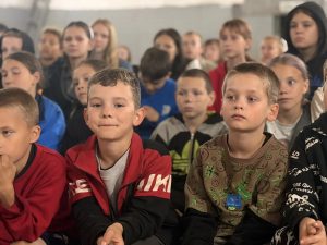 Читать далее о этой статье Сотрудники нашего Центра провели выездное профилактическое мероприятие для детей на базе лагеря «Зарница» Ржевского муниципального округа по теме: «Информирование детей о работе Детского телефона доверия».